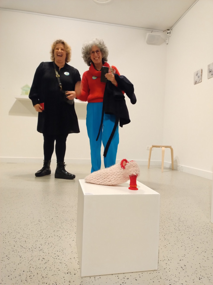 Academie Arendonk Deeltijds Kunstonderwijs DKO Beeldende en Audiovisuele Kunsten tentoonstelling leerkrachten Laurence Plumier Chaussure fetiche